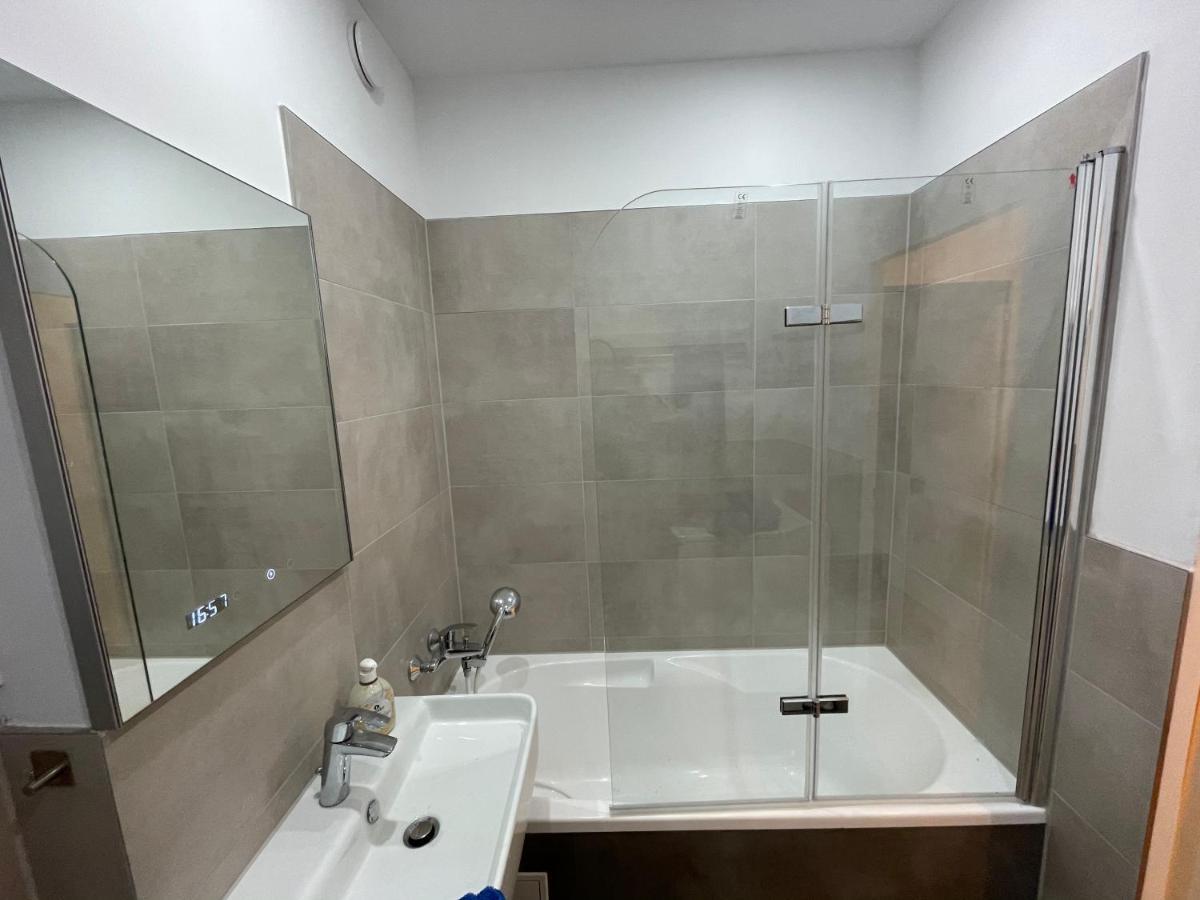 Zentrumsnahe Leipzig-Apartments, Nahe Ufz Und Bmw Inkl Parkplatz Und Fahrraeder מראה חיצוני תמונה