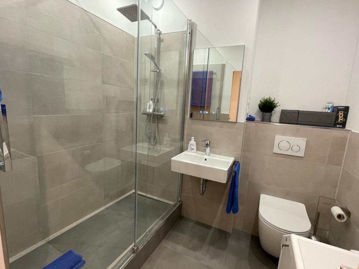 Zentrumsnahe Leipzig-Apartments, Nahe Ufz Und Bmw Inkl Parkplatz Und Fahrraeder מראה חיצוני תמונה